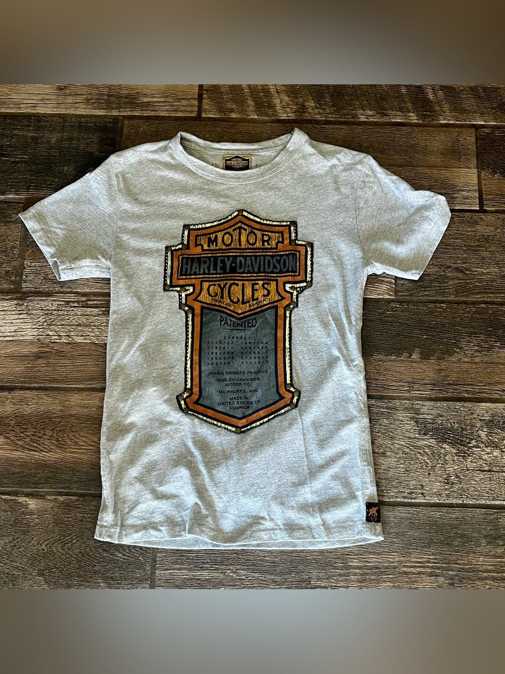 Trunk LTD Harley Davidson t-shirt with studs and wood like logo S